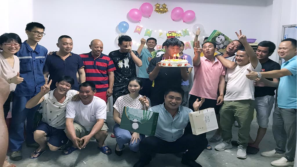 昊陽電建第三季度員工生日會(huì)
